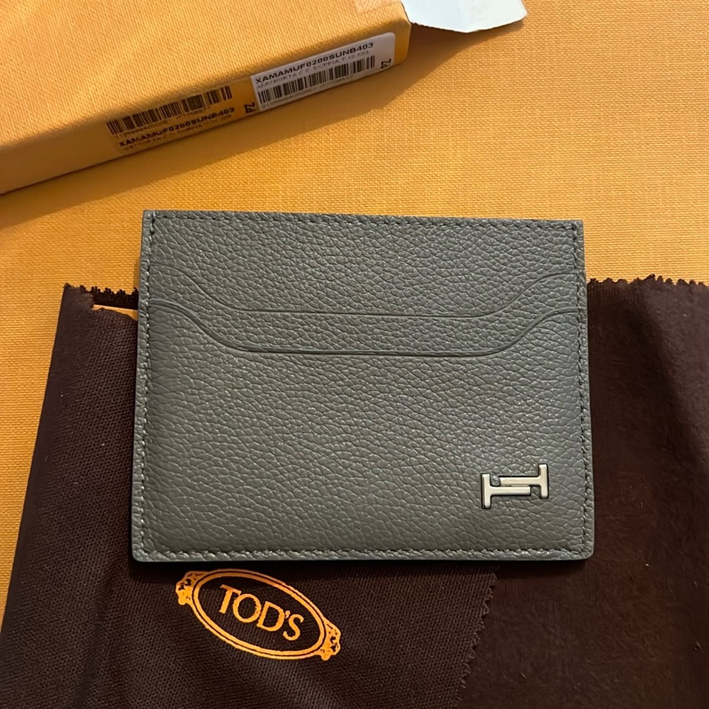 Men’s credit card holder